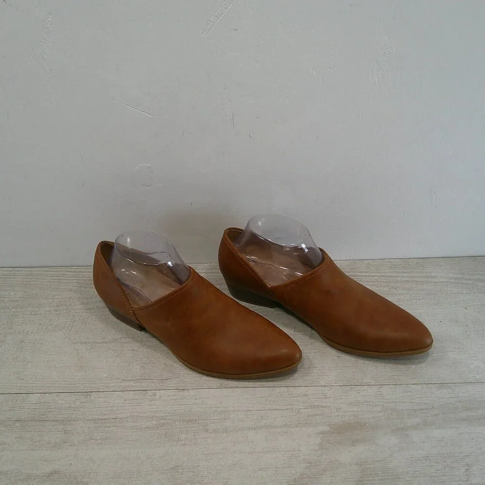 Naturalizer comfort cushioned